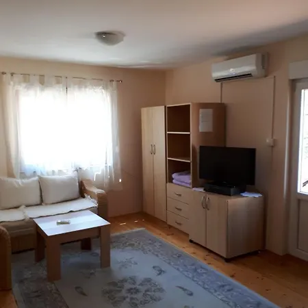 Hostel Bojo